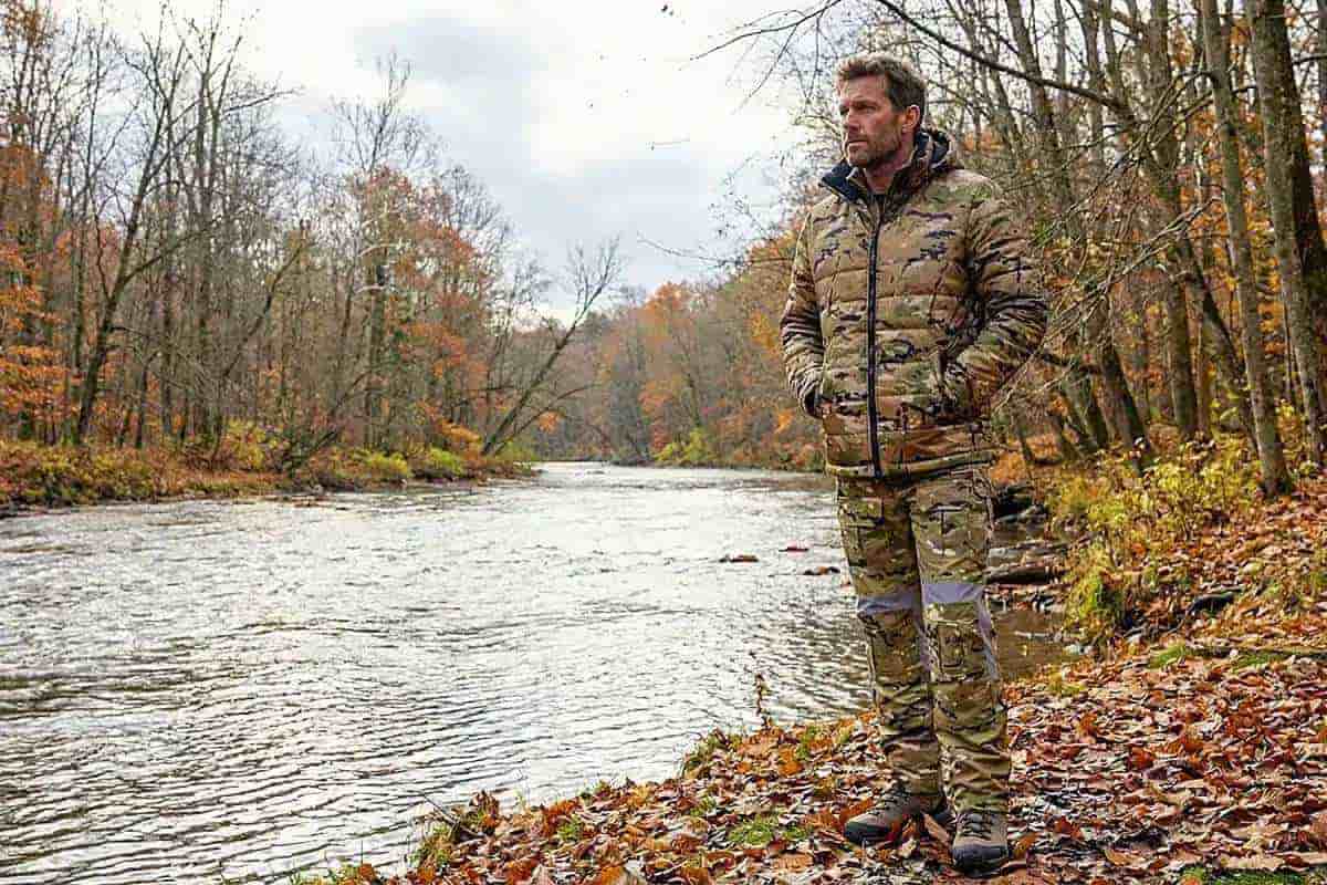 Камуфляжная одежда и стиль милитари Одежда из камуфляжа часто используется охотниками, рыбаками и любителями активного отдыха